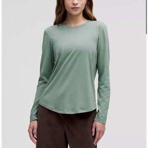 LuLulemon Green Long Sleeve Top